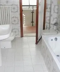 MODENA Zona Musicisti App.to Signorile di 210mq 3matrimoniali 2 bagni