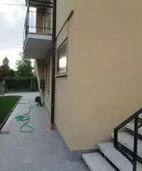 V632 - casa indipendente su 4 lati, bifamiliare