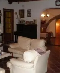 Grande villa nel comune di Preci di 400 mq e 6 ettari di terreno