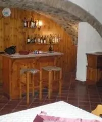 Grande villa nel comune di Preci di 400 mq e 6 ettari di terreno