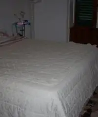 APPARTAMENTO di 6 vani e di 180 mq (CARMIGNANO)