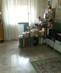 Centro città: Vendita Cinque locali in Viale Scala Greca