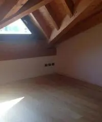 Vendita Cinque locali in Via Degli Alpini