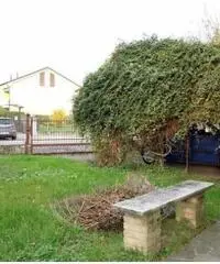 Vendita Villa da 400mq con due garage