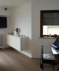 Appartamento vista mare terrazzo e box