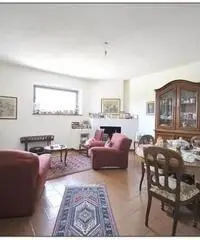 Vendita Villa in via Pasubio, 23