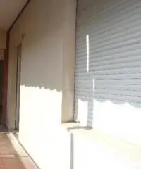 Centro città: Vendita Cinque locali in Via Girolamo Crescentini