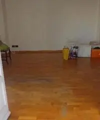 Centro città: Vendita Trilocale in Via della Robbia Luca