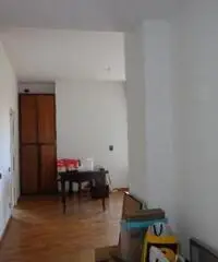 Centro città: Vendita Trilocale in Via della Robbia Luca