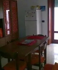 Porta-Rudiae (Lecce) fittasi singola, con balconcino, a stud