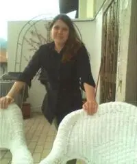 RAGAZZA COLLABORATRICE DOMESTICA, BADANTE, BABY SITTER LUNGO ORARIO