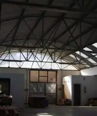 Affitto Capannone in Via della Neccia Ovest