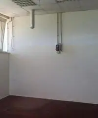 Affitto Laboratorio in Via  Via delle Grotte , 25