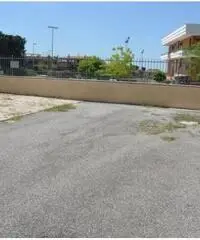 Affitto Magazzino in Via Cuneo