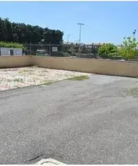 Affitto Magazzino in Via Cuneo