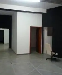 Affitto Magazzino in Via degli Olmetti