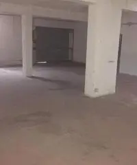 Affitto Magazzino in Via Ardeatina