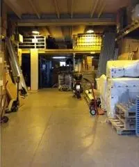 Affitto Magazzino in Via Monte Nero