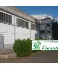 Guidonia: Vendita Capannone in Via Nazionale Tiburtina