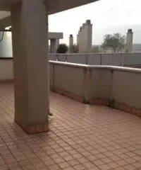 Monterotondo Scalo: Vendita Magazzino da 100mq con ascensore