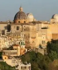 Pavona: Vendita Magazzino in Via degli Olmi