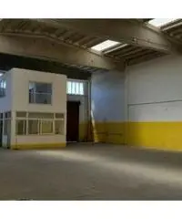 POMEZIA CAPANNONE INDUSTRIALE DI 400 MQ.