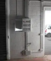 Pratica Di Mare: Affitto Magazzino in Viale Anchise