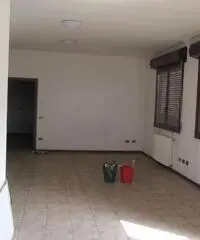 Capannone / Fondo in vendita a Parma, Parma Frazioni - Delegazioni