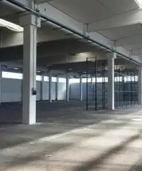 Rif: MC171015 - Capannone in Affitto a Gossolengo