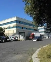 Vendita Capannone in via della produzione 15