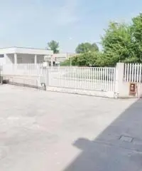 Vendita Capannone in Via Valle Settedue