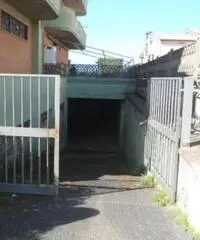 Vendita Magazzino in VIA LAURENTINA 219