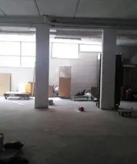 Vendita Magazzino in via Rimini