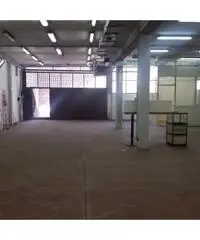 Vendita Magazzino in Via Lucrezia Romana