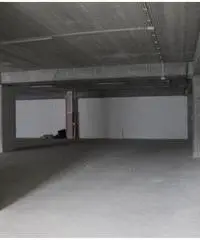 Vendita Magazzino in Via degli olmetti 44