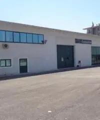 Vendita Negozio in Via Variante Tiberina