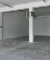 Trento Nord - Capannone 800 mq, con BANCHINA ESTERNA di carico/scarico