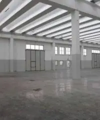 Vendita Capannone da 7400mq