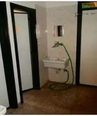 Vendita laboratorio mq. 50 - Zona Fellette