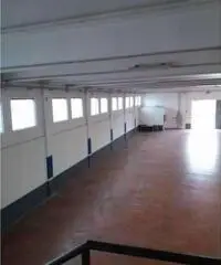 Affitto Capannone in via del commercio, 1/a