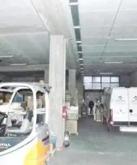 Affitto Magazzino in grand chemin