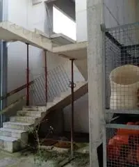 CAPANNONE di 2 vani e di 9000 mq (TELGATE) rif. 455C