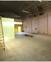 Affitto Capannone in Via Lithos