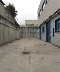 Affitto Magazzino in Via Terranova