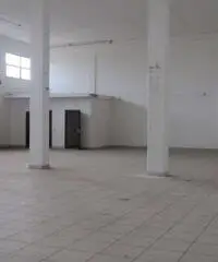 V000817 - Capannone a Sestu