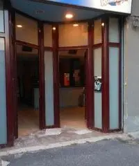 in affitto Privato magazzino centro ( via umberto mq 500