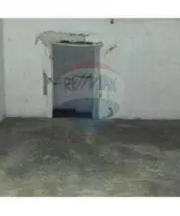 Vendita Magazzino in Via Lazzaro Spallanzani