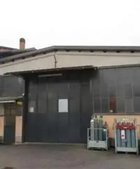 Affitto Capannone in Via Mara, 5