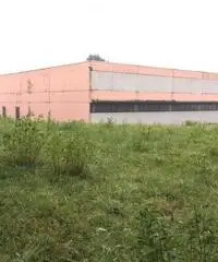 Vendita Magazzino in Via Nazionale