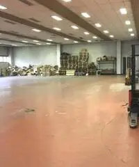 Vendita Magazzino in Via Nazionale